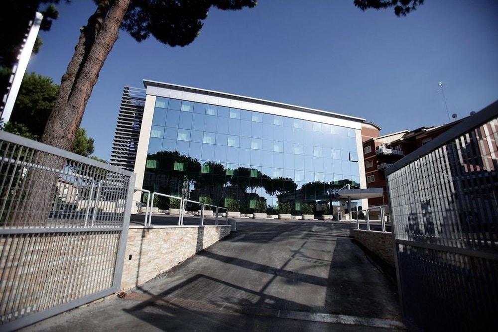 Hotel Artis Rome Bagian luar foto