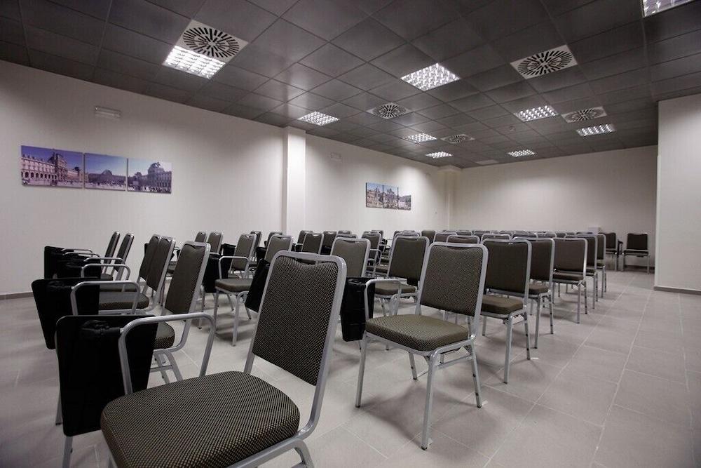 Hotel Artis Rome Bagian luar foto