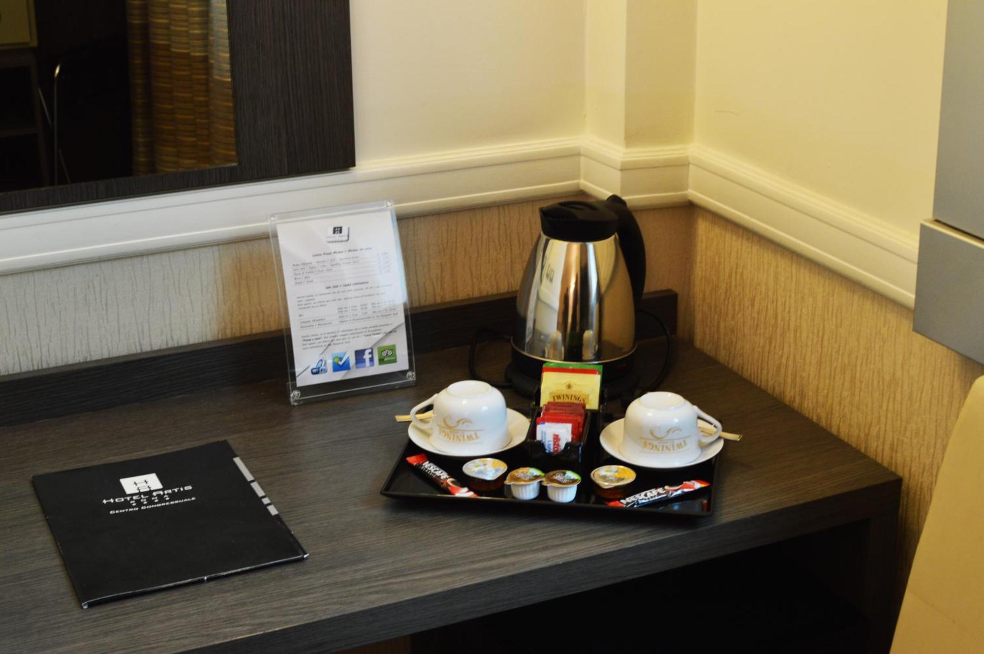 Hotel Artis Rome Ruang foto